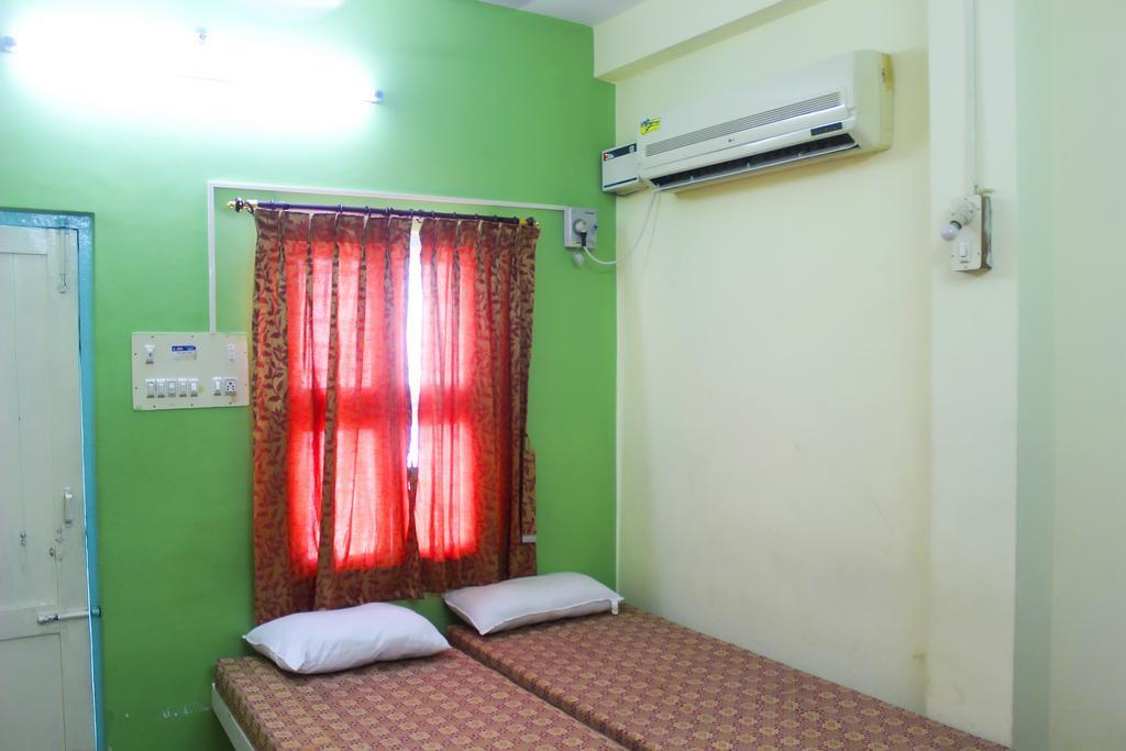 Pms Guest House Pondicherry Bagian luar foto
